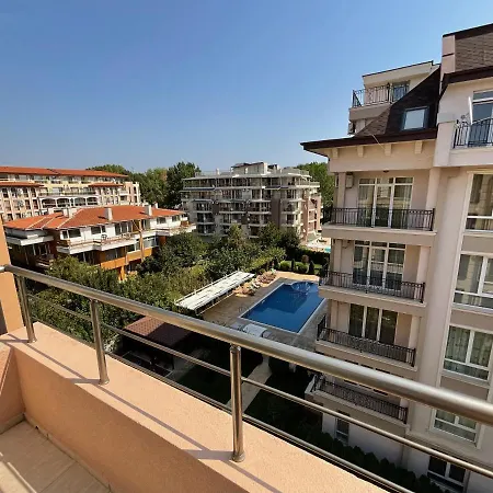 Saint Elena Apartmán *